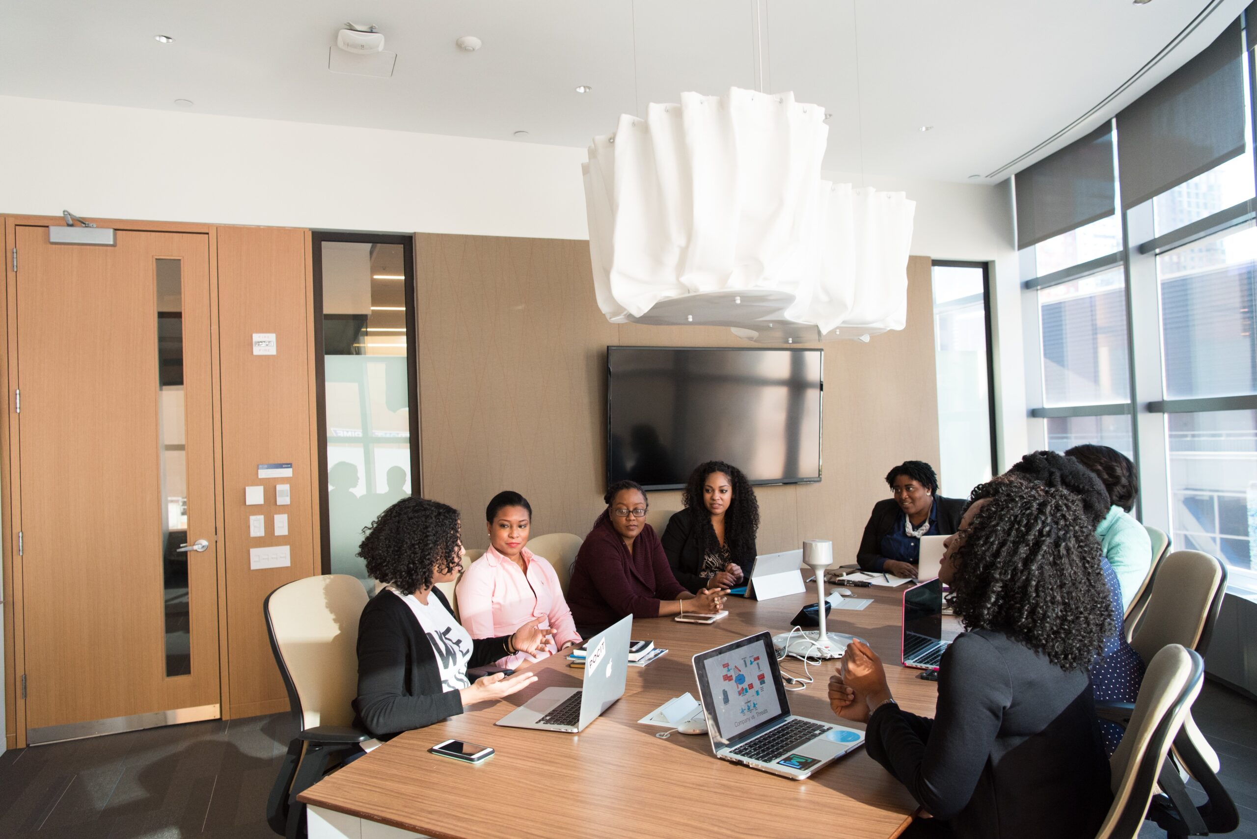 Business Conferences 2024: A Glimpse into the Future of Networking and Knowledge Sharing
